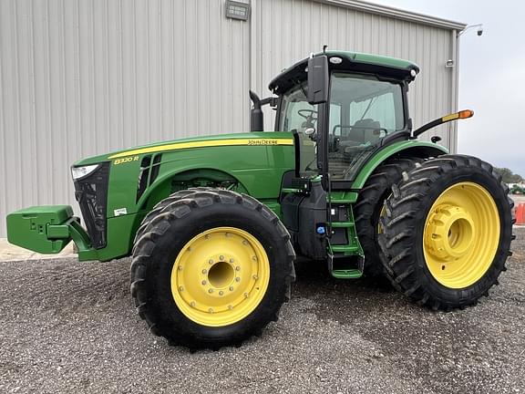 Image of John Deere 8320R equipment image 2