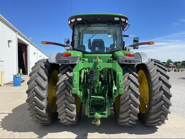 Image of John Deere 8320R equipment image 4