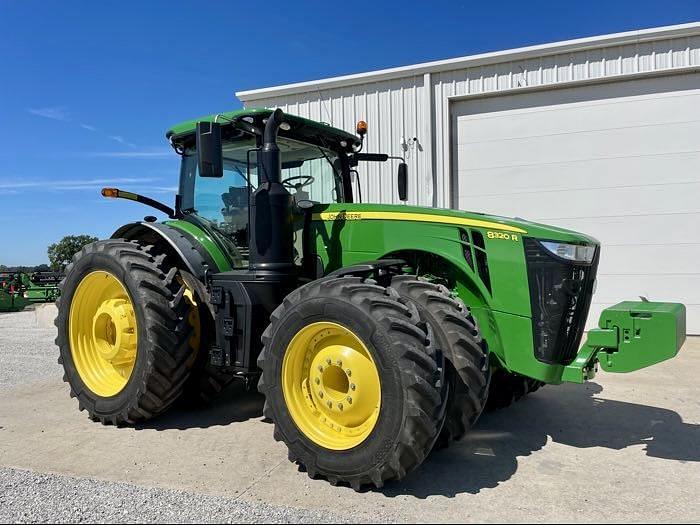 Image of John Deere 8320R Primary image