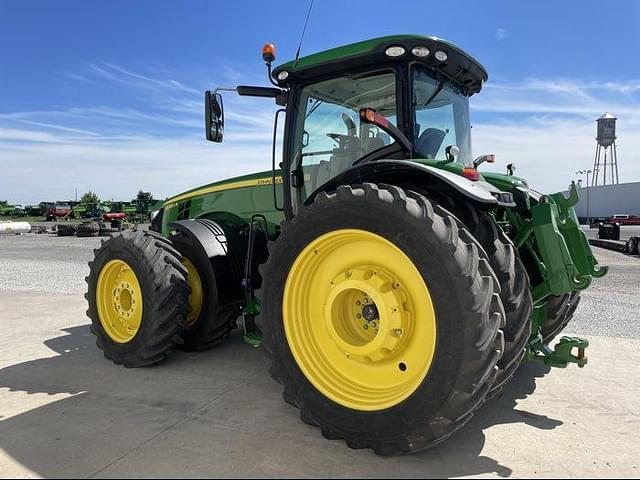 Image of John Deere 8320R equipment image 2