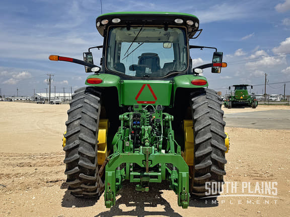 Image of John Deere 8320R equipment image 3