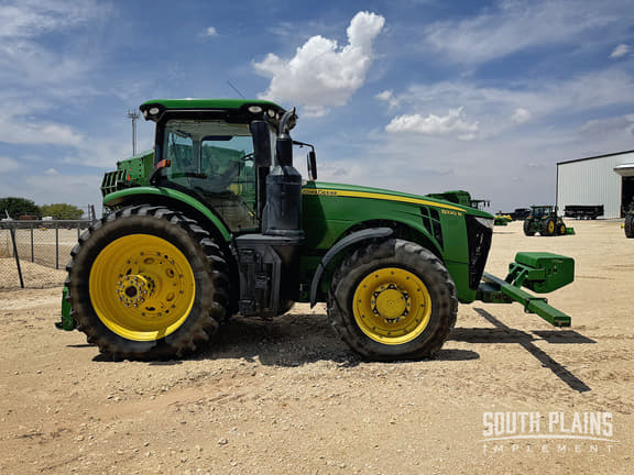 Image of John Deere 8320R equipment image 1