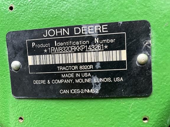 Image of John Deere 8320R equipment image 4