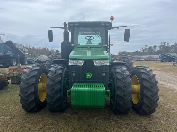 Image of John Deere 8320R equipment image 1