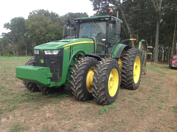 Image of John Deere 8320R equipment image 1