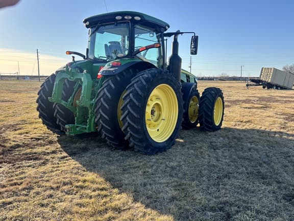 Image of John Deere 8320R equipment image 4