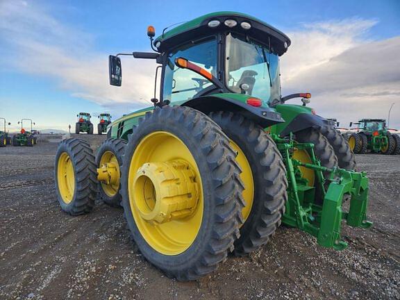 Image of John Deere 8320R equipment image 3