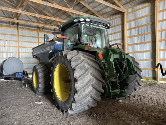 Image of John Deere 8320R equipment image 3