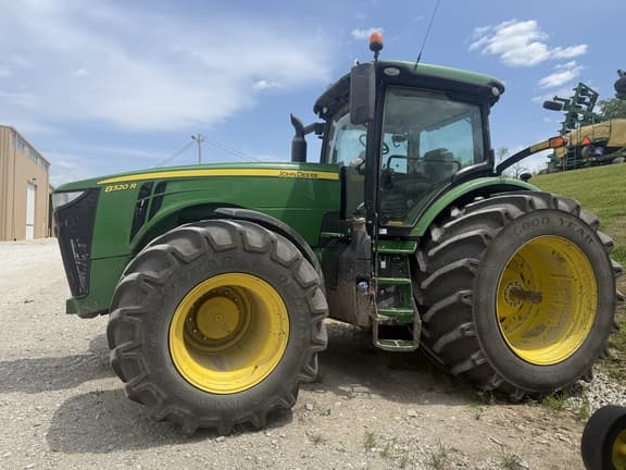 Image of John Deere 8320R equipment image 4