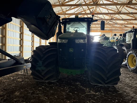 Image of John Deere 8320R equipment image 4