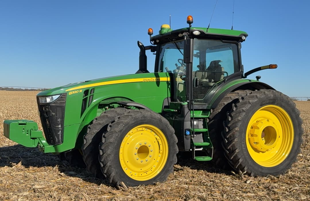 Image of John Deere 8320R Primary image