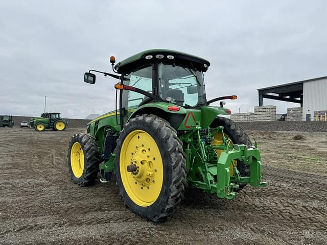 Image of John Deere 8320R equipment image 2