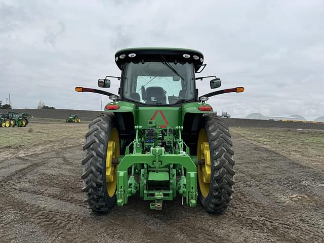 Image of John Deere 8320R equipment image 3