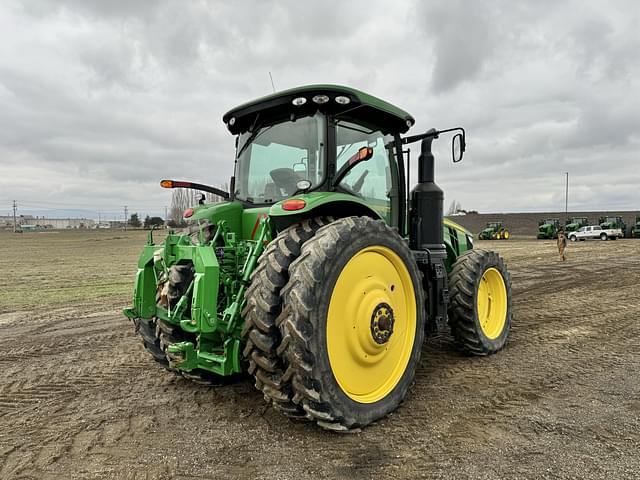 Image of John Deere 8320R equipment image 4