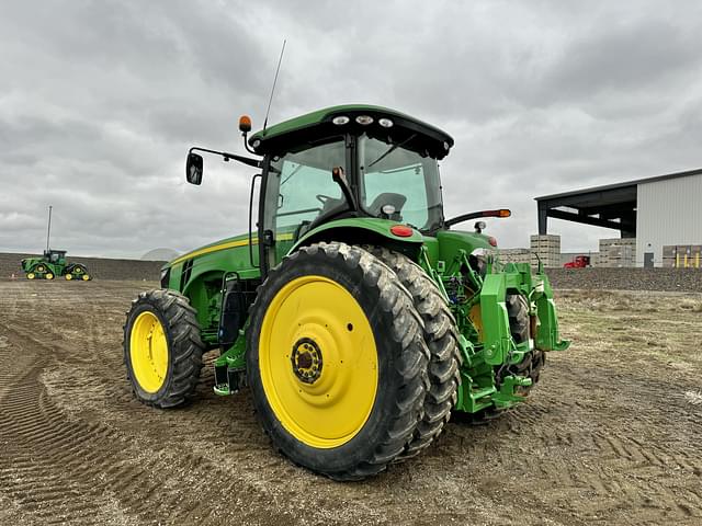 Image of John Deere 8320R equipment image 2