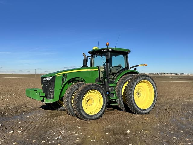 Image of John Deere 8320R equipment image 4