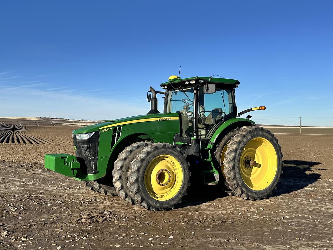 Image of John Deere 8320R Primary image