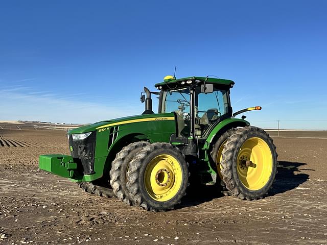 Image of John Deere 8320R equipment image 1