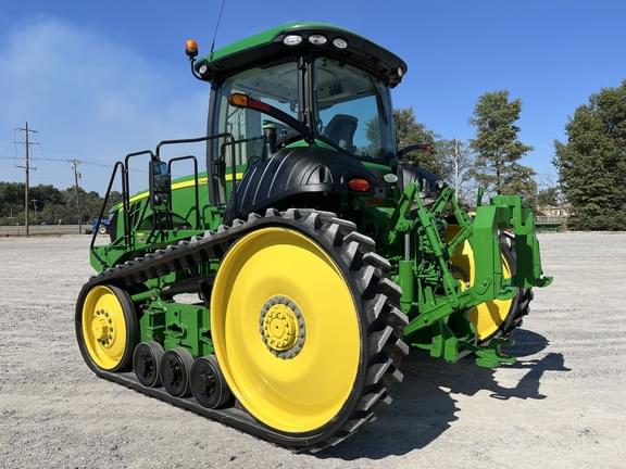 Image of John Deere 8320RT equipment image 2