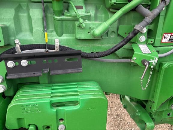Image of John Deere 8320RT equipment image 2