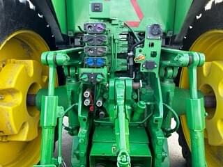 Image of John Deere 8345R equipment image 4