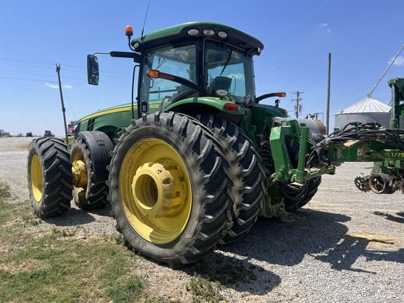 Image of John Deere 8345R equipment image 4