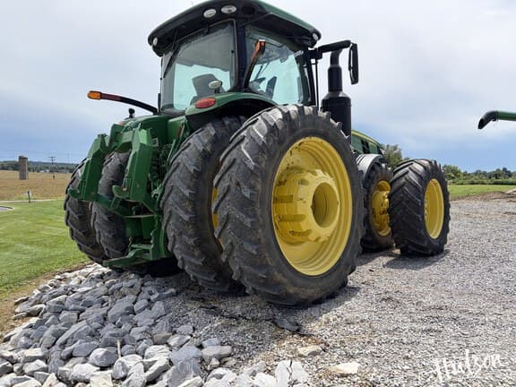 Image of John Deere 8345R equipment image 2