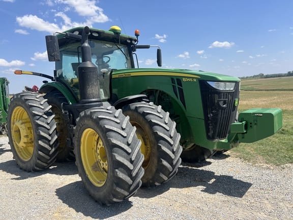 2019 John Deere 8345R Equipment Image0