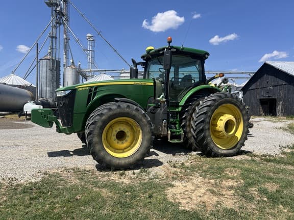 Image of John Deere 8345R equipment image 2
