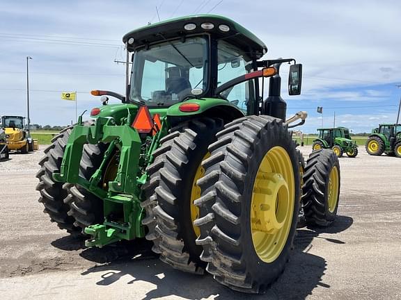 Image of John Deere 8345R equipment image 4