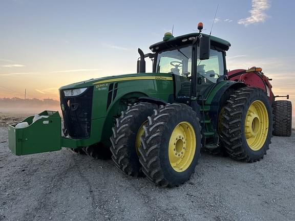 Image of John Deere 8345R equipment image 1