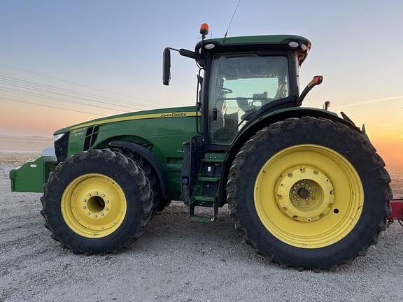 Image of John Deere 8345R equipment image 2