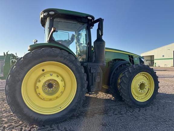 Image of John Deere 8345R equipment image 3
