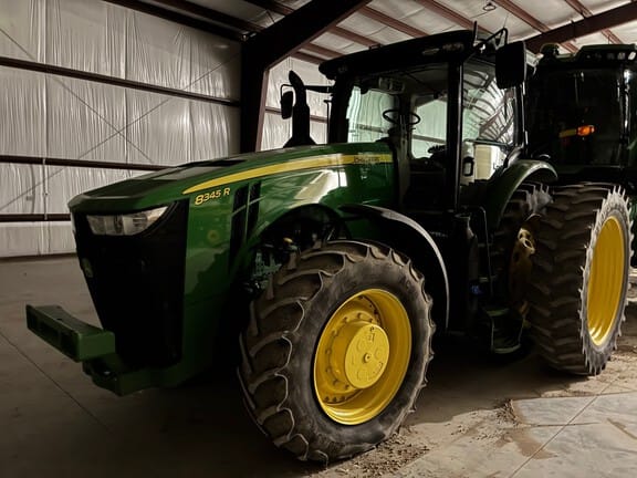 2019 John Deere 8345R Equipment Image0