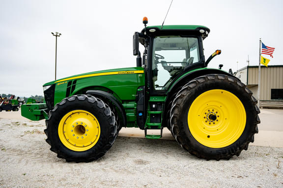 Image of John Deere 8345R equipment image 2