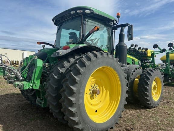 Image of John Deere 8345R equipment image 3