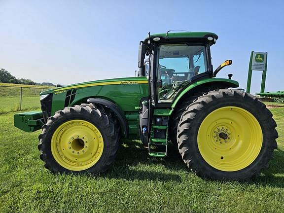 Image of John Deere 8345R equipment image 2