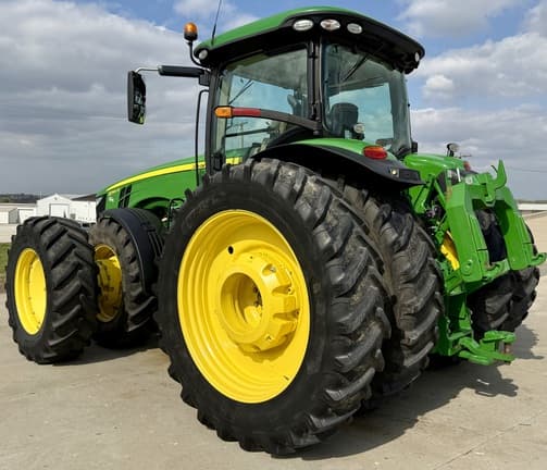 Image of John Deere 8345R equipment image 3