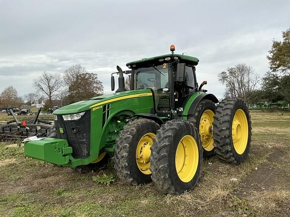 Image of John Deere 8345R equipment image 1