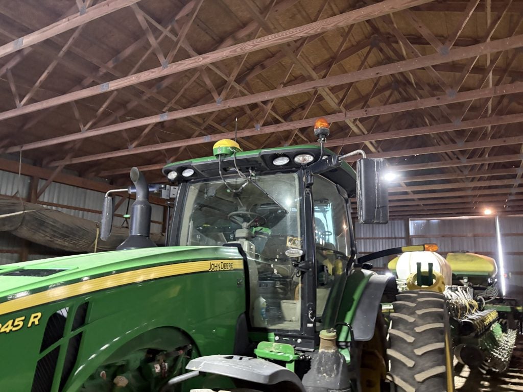 2019 John Deere 8345R Equipment Image0