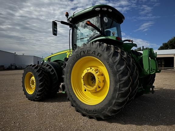 Image of John Deere 8345R equipment image 2