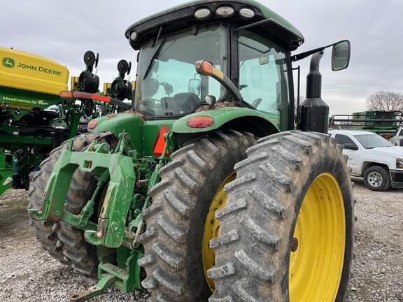 Image of John Deere 8345R equipment image 3