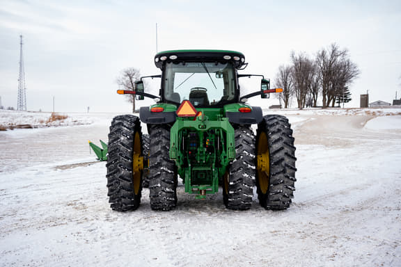 Image of John Deere 8345R equipment image 4
