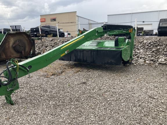 Image of John Deere 835 equipment image 2