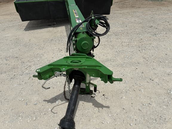 Image of John Deere 835 equipment image 4