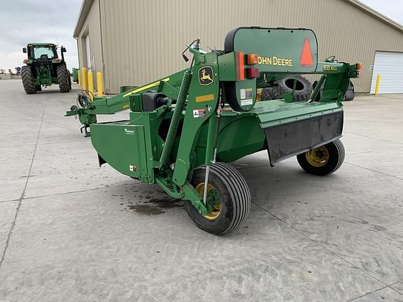 Image of John Deere 835 equipment image 4