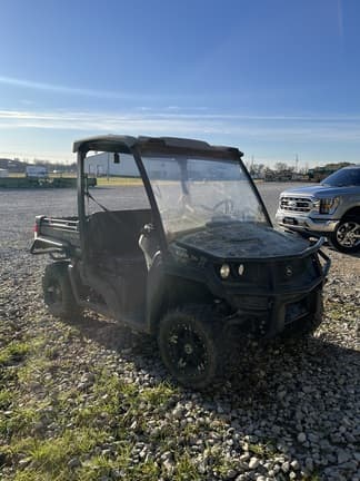 Image of John Deere XUV 835M equipment image 2