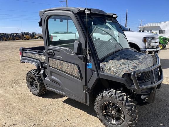 Image of John Deere XUV 835M Primary image