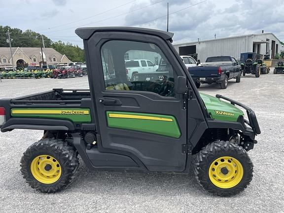 Image of John Deere XUV 835M equipment image 4