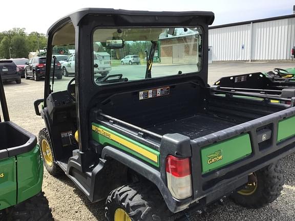 Image of John Deere XUV 835M equipment image 4